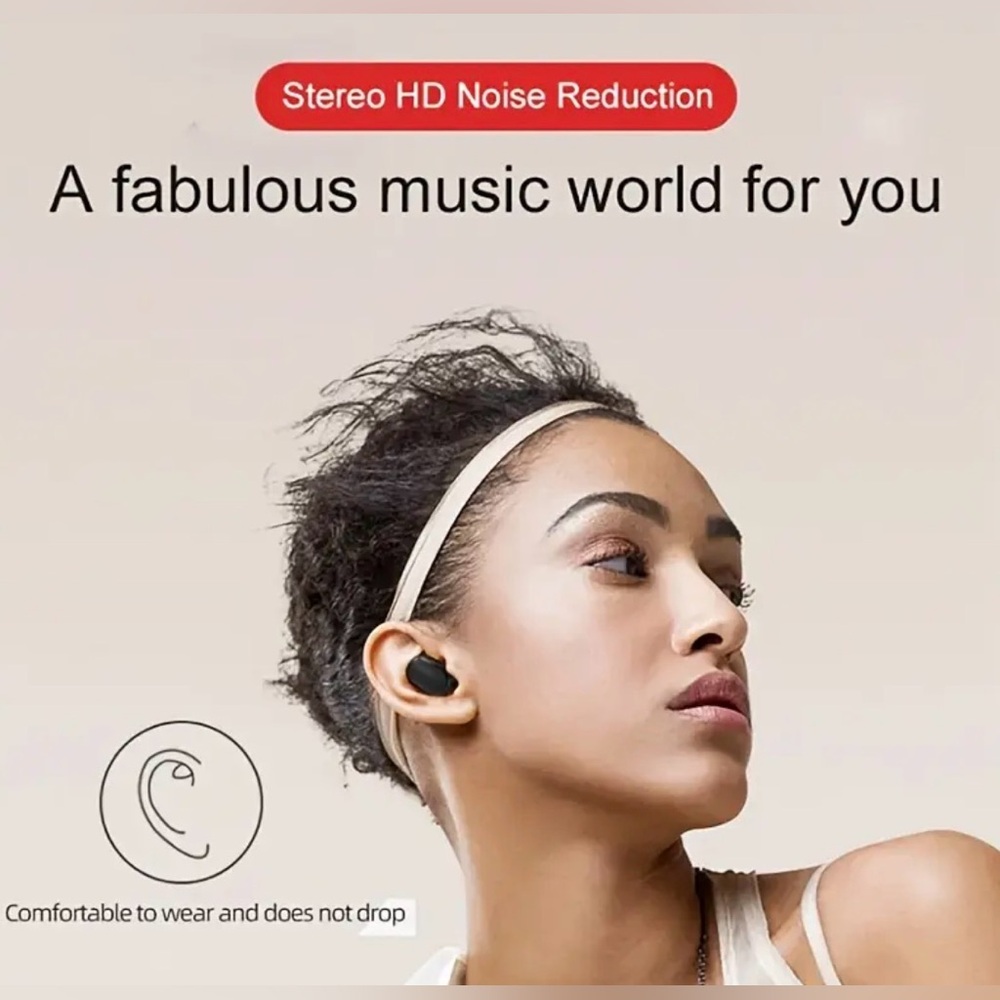Wireless Black Earbuds with Charging Case - Picture 4 of 5